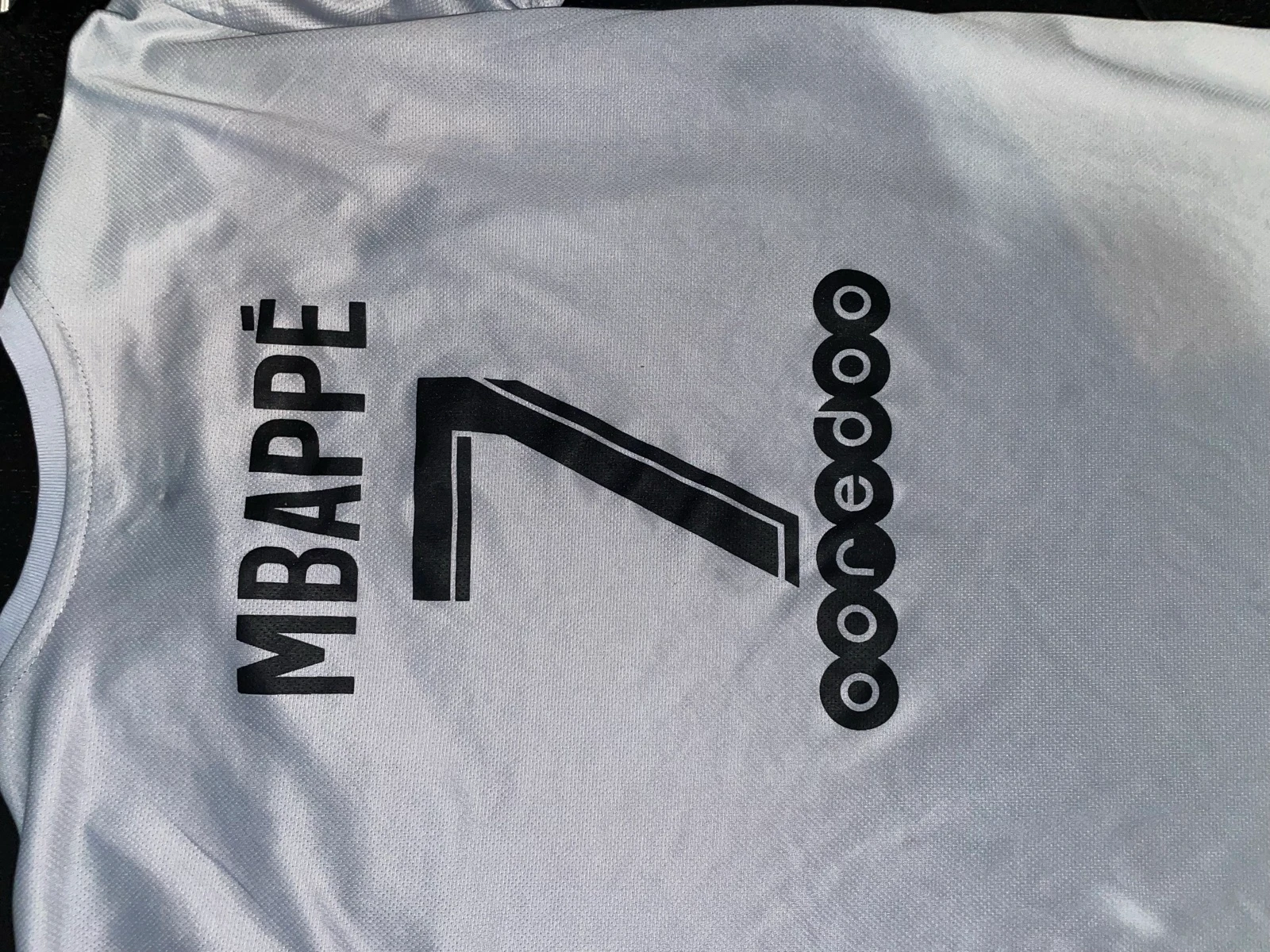 T-shirt PSG Mbappé 7 Blanc Taille S – photo 5